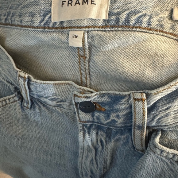 Frame Denim Light Wash Jeans - Picture 15 of 17
